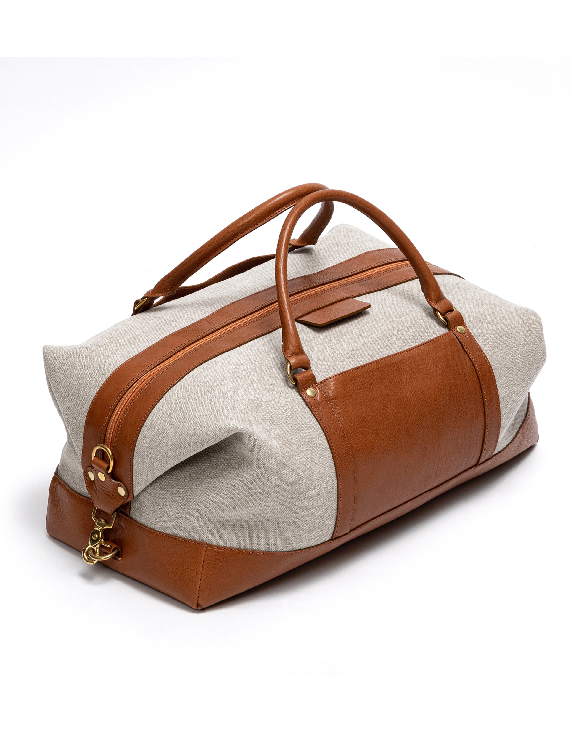 tan leather travel bag