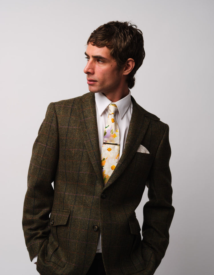 Painted Daisies Printed Silk Twill Tie - Gresham Blake Online